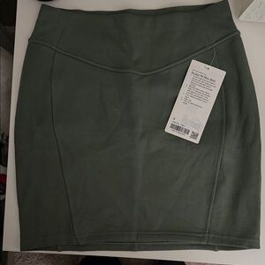 Lululemon Scuba High Rise Women's Skirt